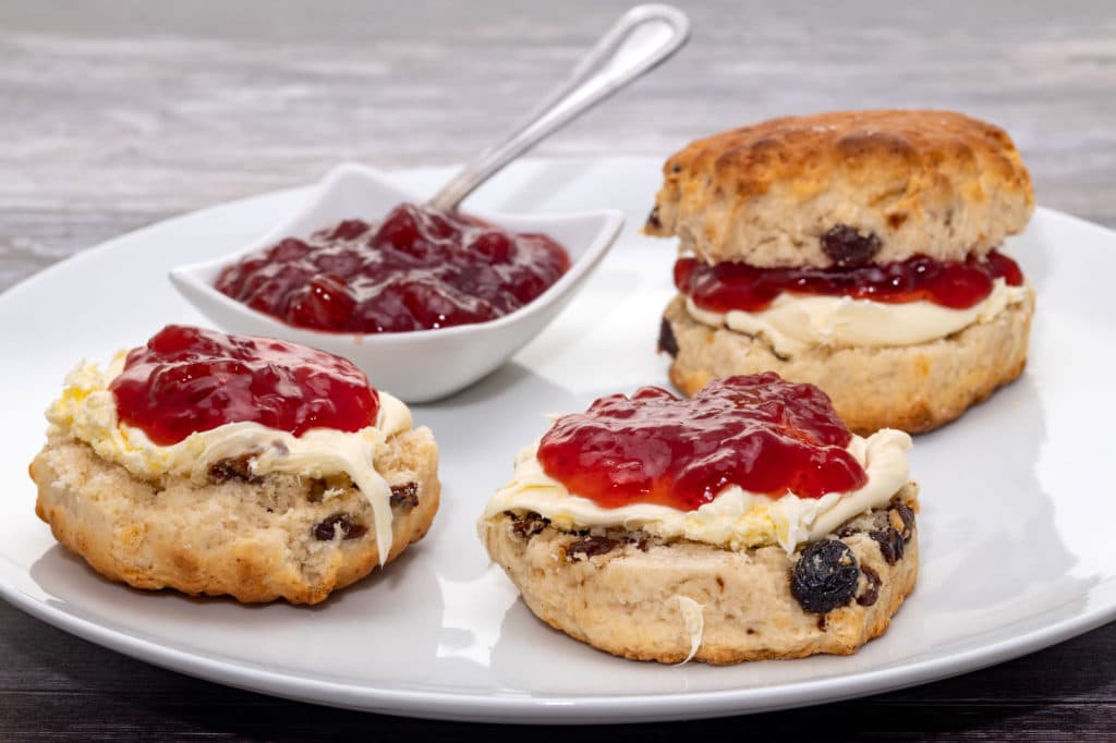 Create a war-time treat to celebrate VE Day with the family. Anyone for a cream tea?
