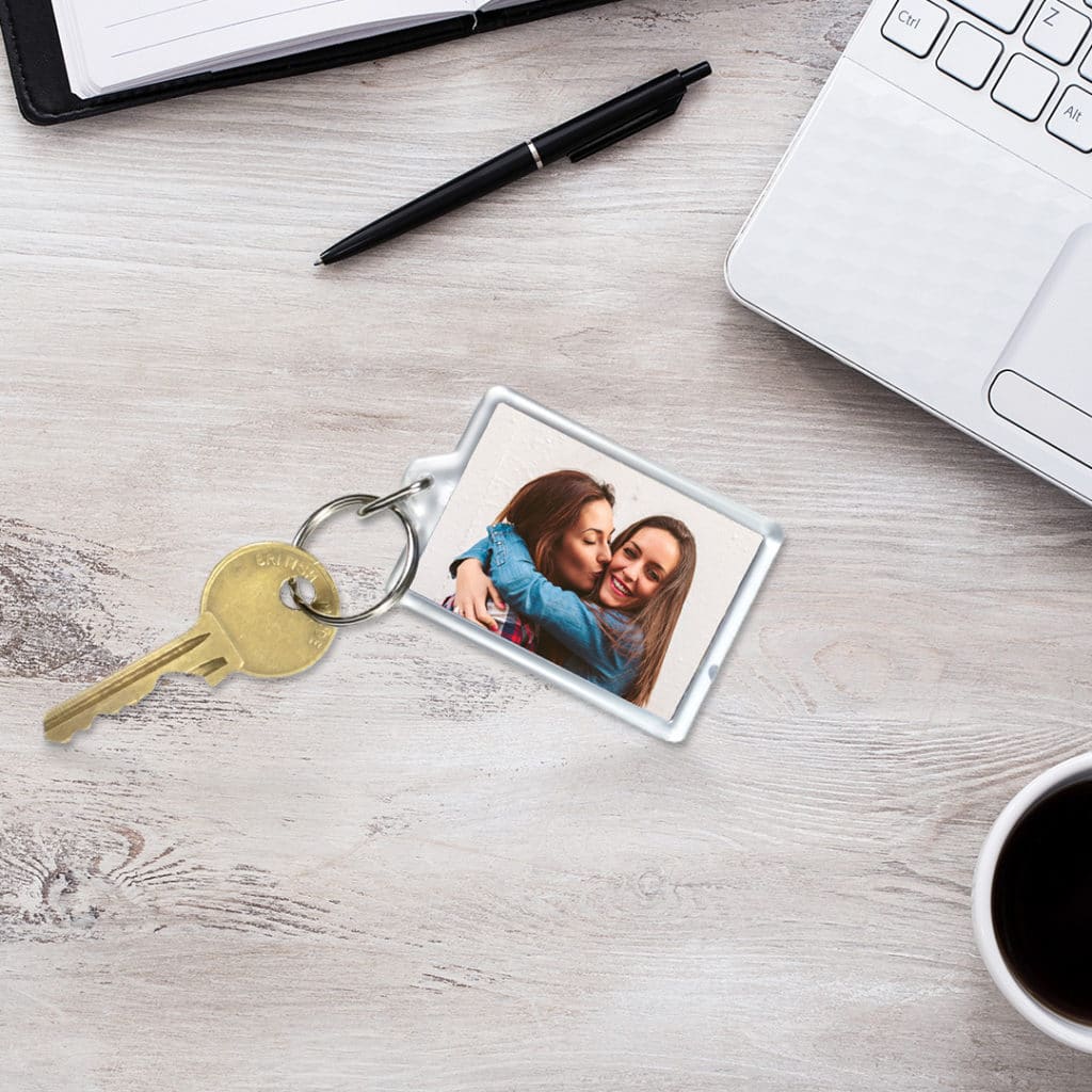 Photo keyrings remind you of home and make it easier for you to find your keys on the floor!