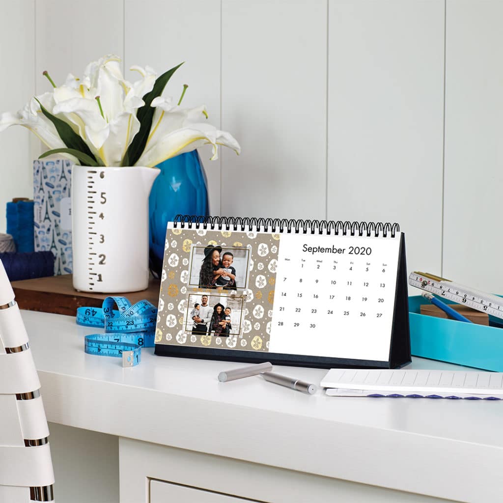 Personalised photo calendars — stay organised with style! Snapfish UK