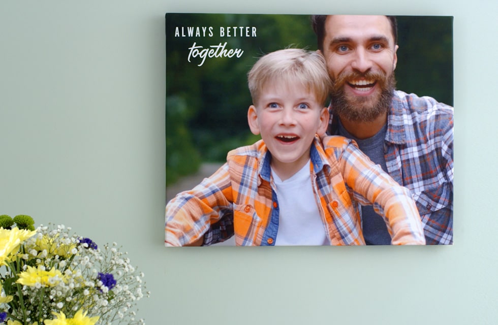 Photo canvas showing father and son